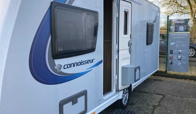 Compass Connoisseur 550 full