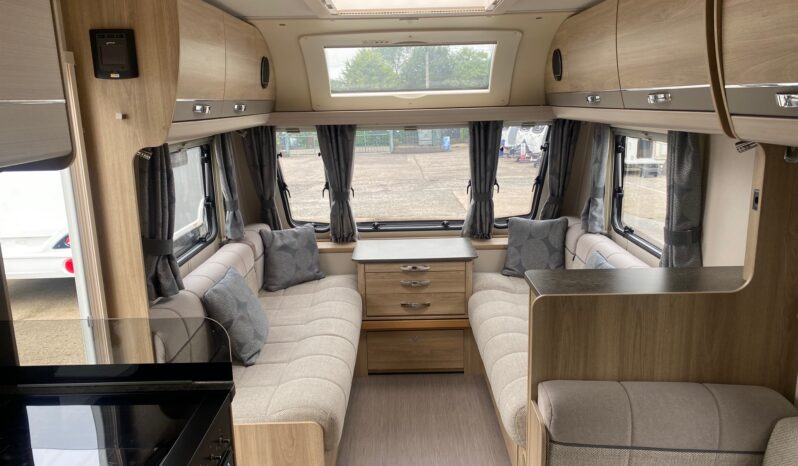 Elddis Avante 586 full