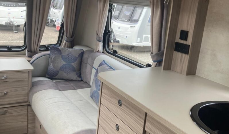 Elddis Connoisseur 554 full