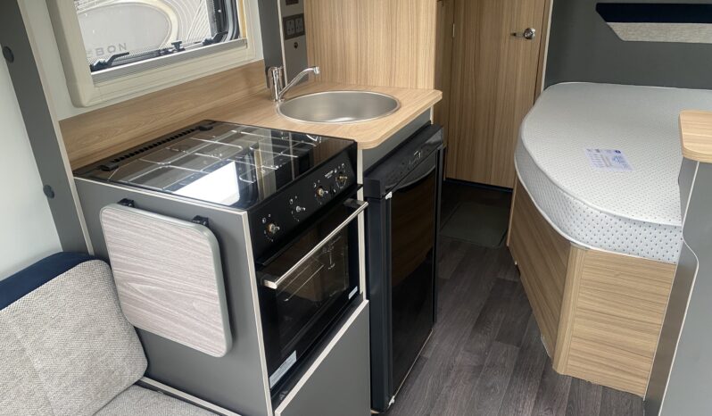 Bailey Discovery D4-4 full